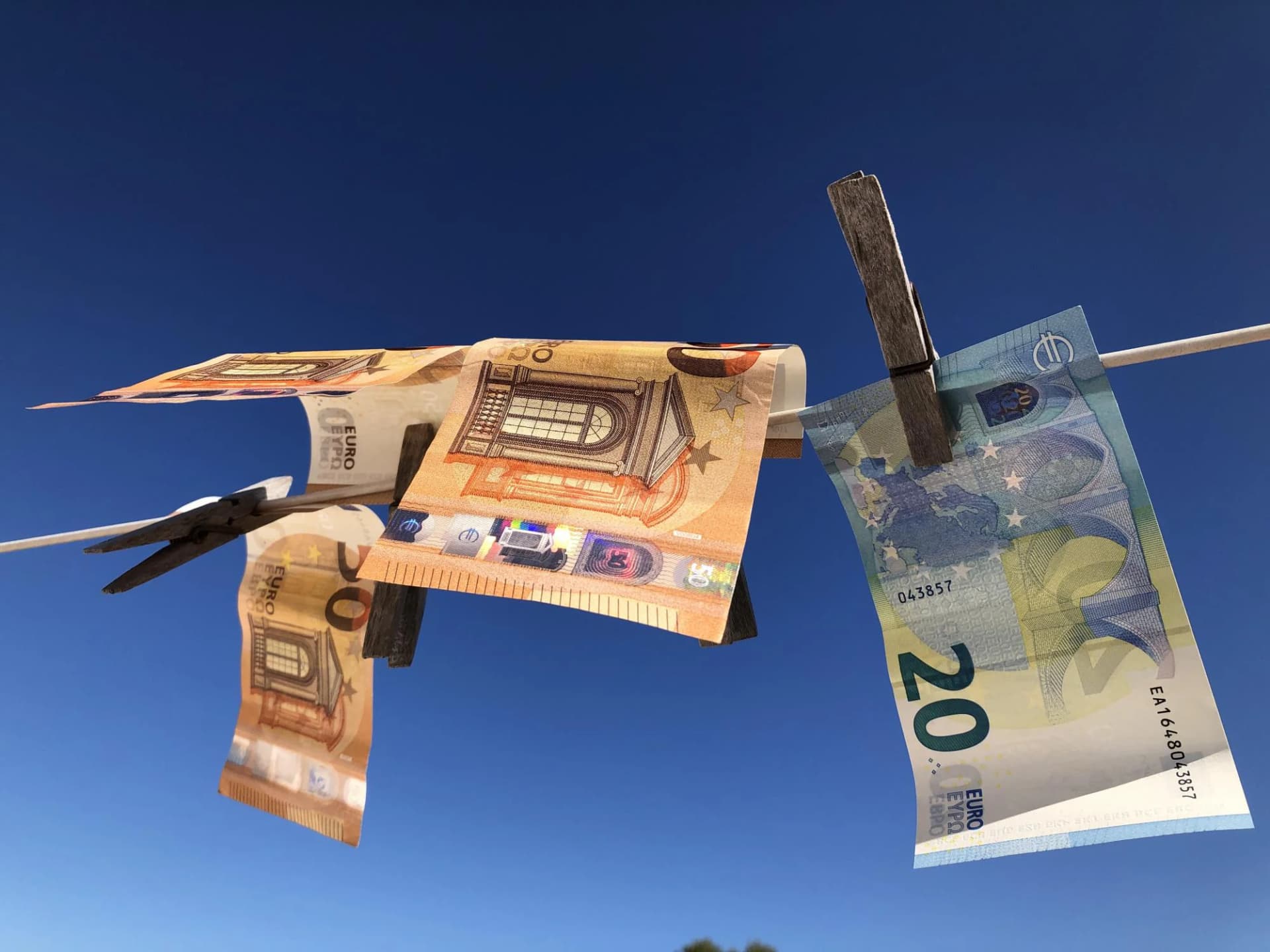 К вопросу о легитимности слива «Досье Пандоры»:  Насколько конфиденциальна информация, хранящаяся у регистрационного агента?