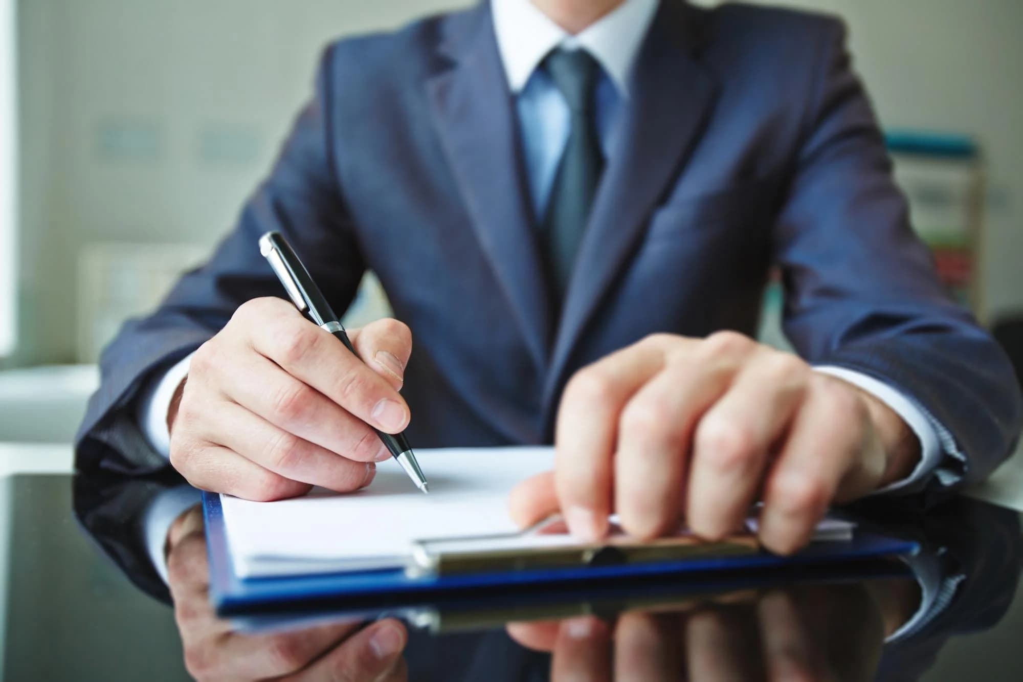 Суд разрешил подделывать подпись директора