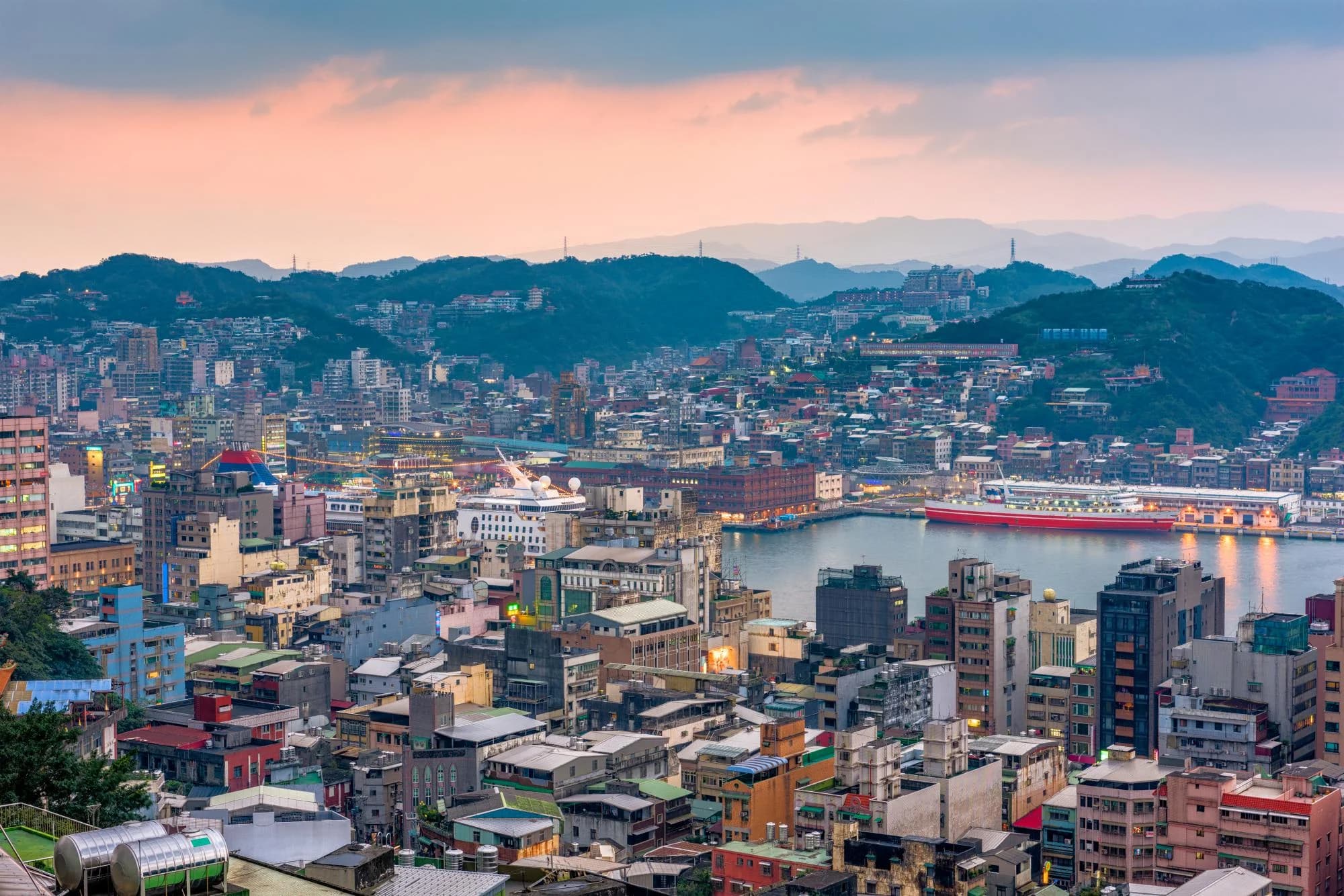 Тайвань увеличивает налог на продажу недвижимости, чтобы ограничить спекуляцию