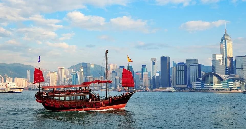 Гонконг предлагает новую визу для привлечения талантов