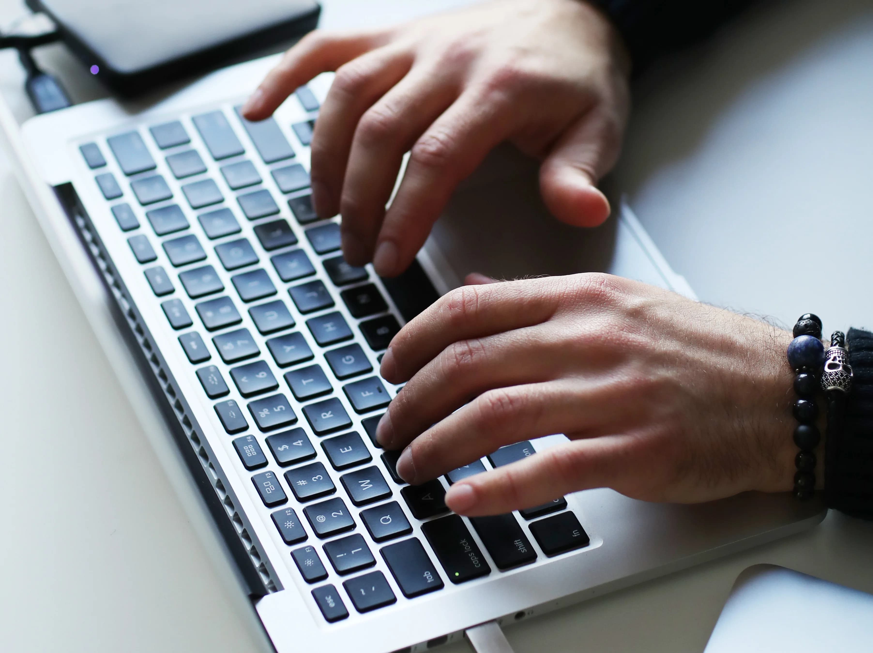 Запрет распространения рекламы без идентификатора