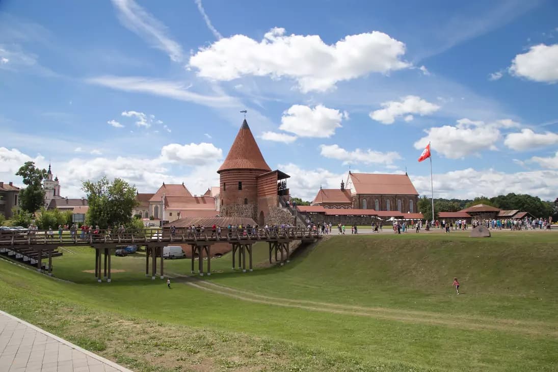 Литва вводит более строгие требования к гражданам третьих стран и работодателям