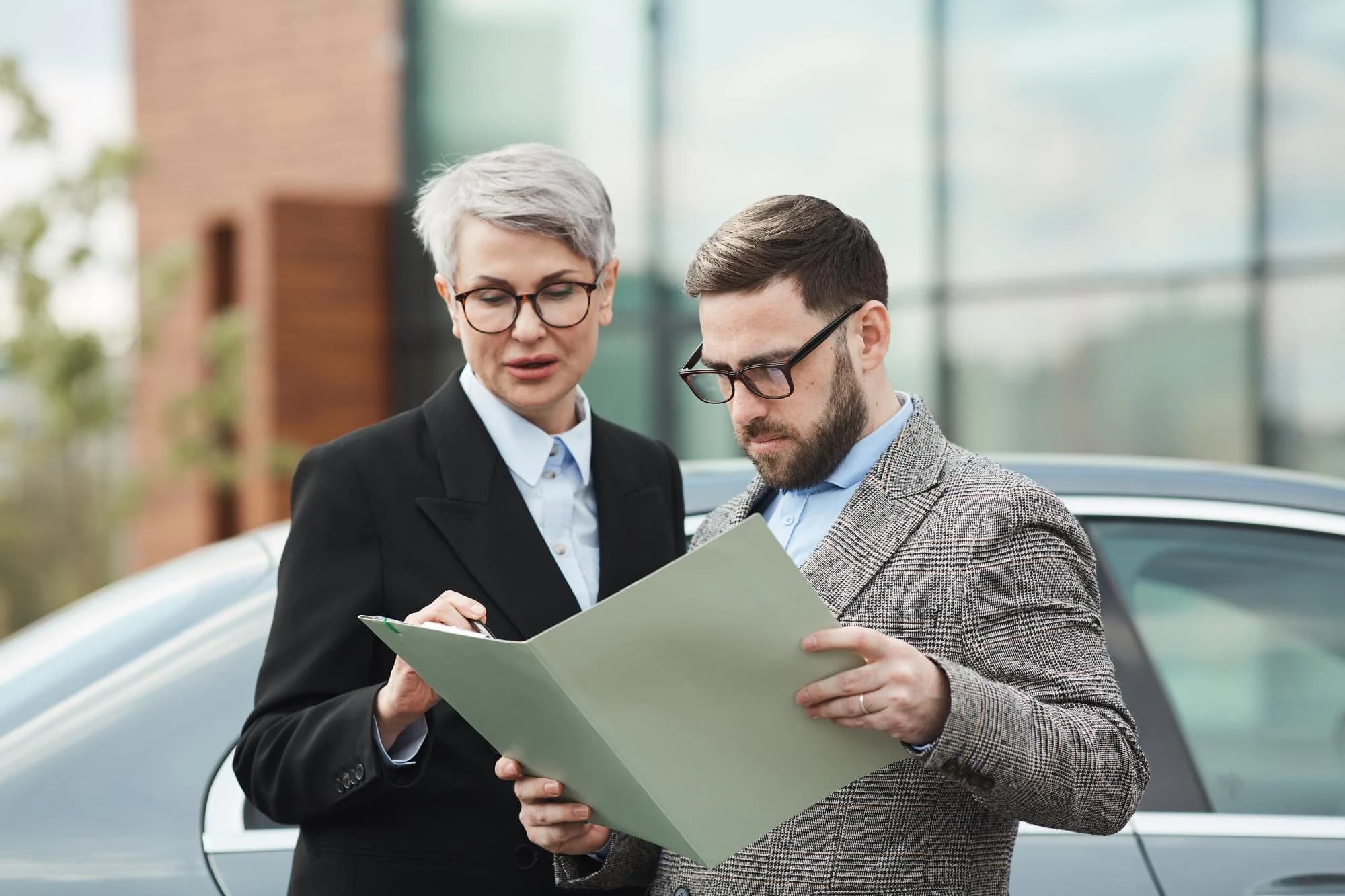 Обжаловать решения общего собрания может только участник общества