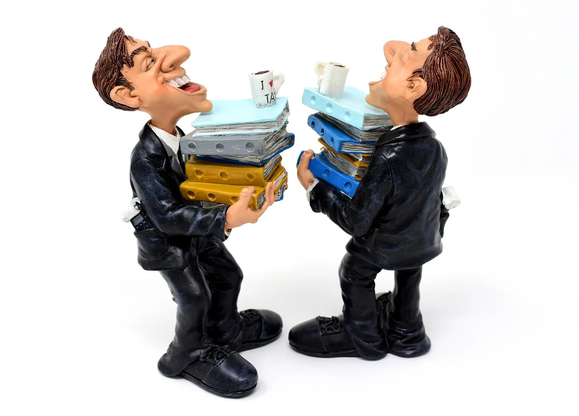 Подача уточненной декларации сама по себе не освобождает плательщика от ответственности