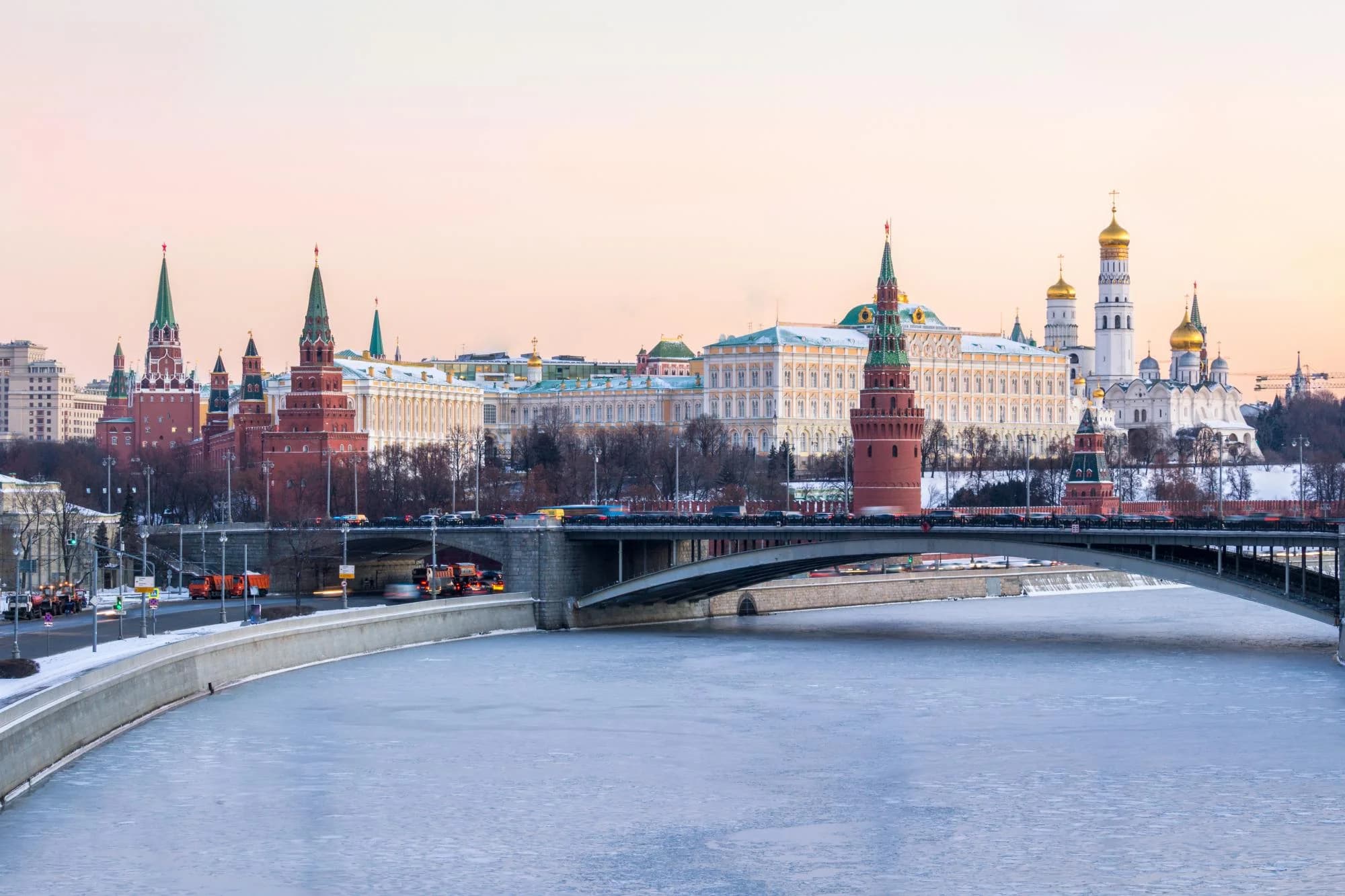 Россия рекомендует применять метод обратного начисления НДС к электронным услугам от иностранных провайдеров