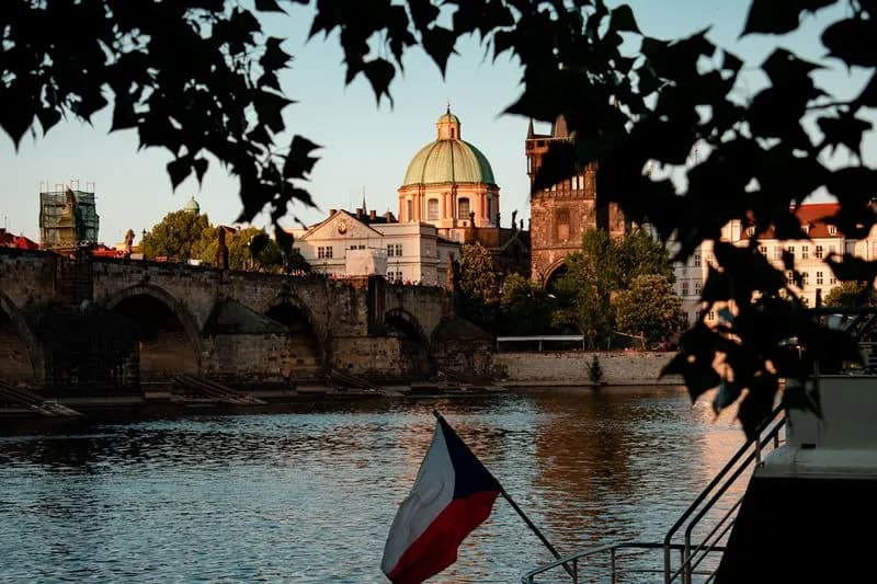 Чехия приостанавливает действие налогового соглашения с Россией