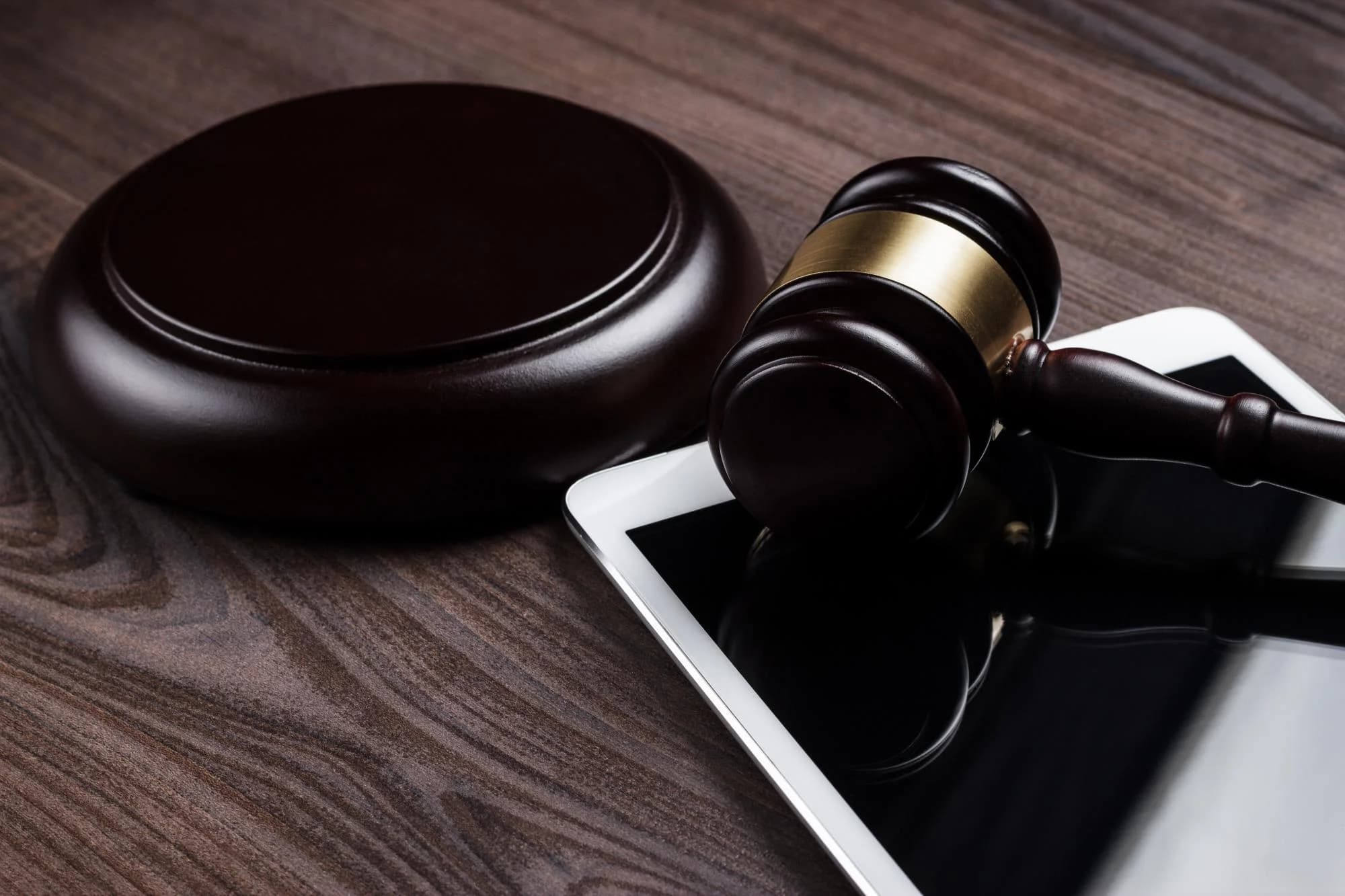 Верховный суд разрешил им взыскивать недоимку не с должника, а с неформально связанной с ним компании