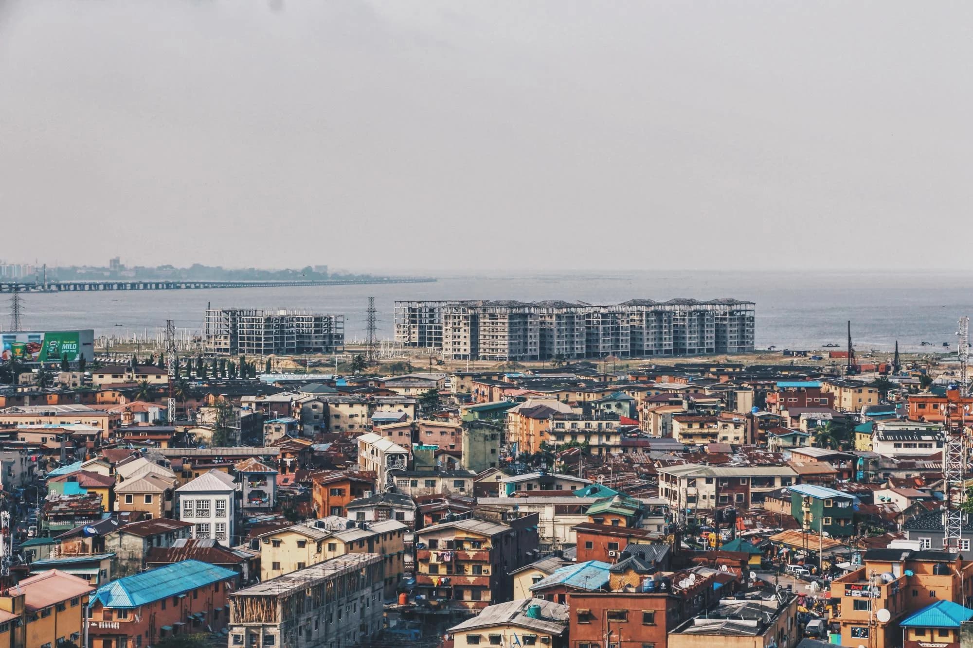 Закон о нефтяной промышленности Нигерии вступил в силу