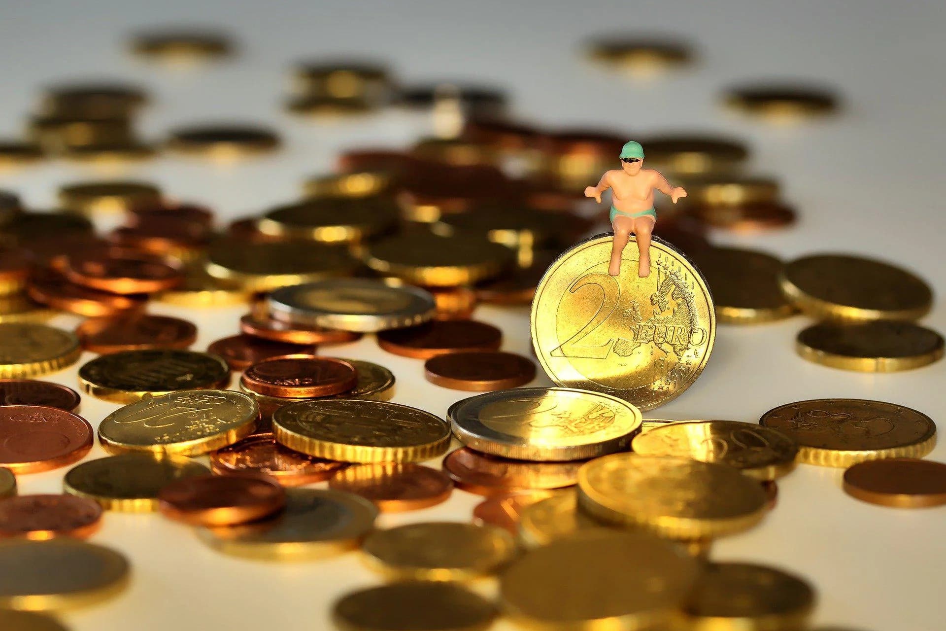 Отпускные – это все-таки зарплата, но не все «зарплатные» нормы на них распространяются