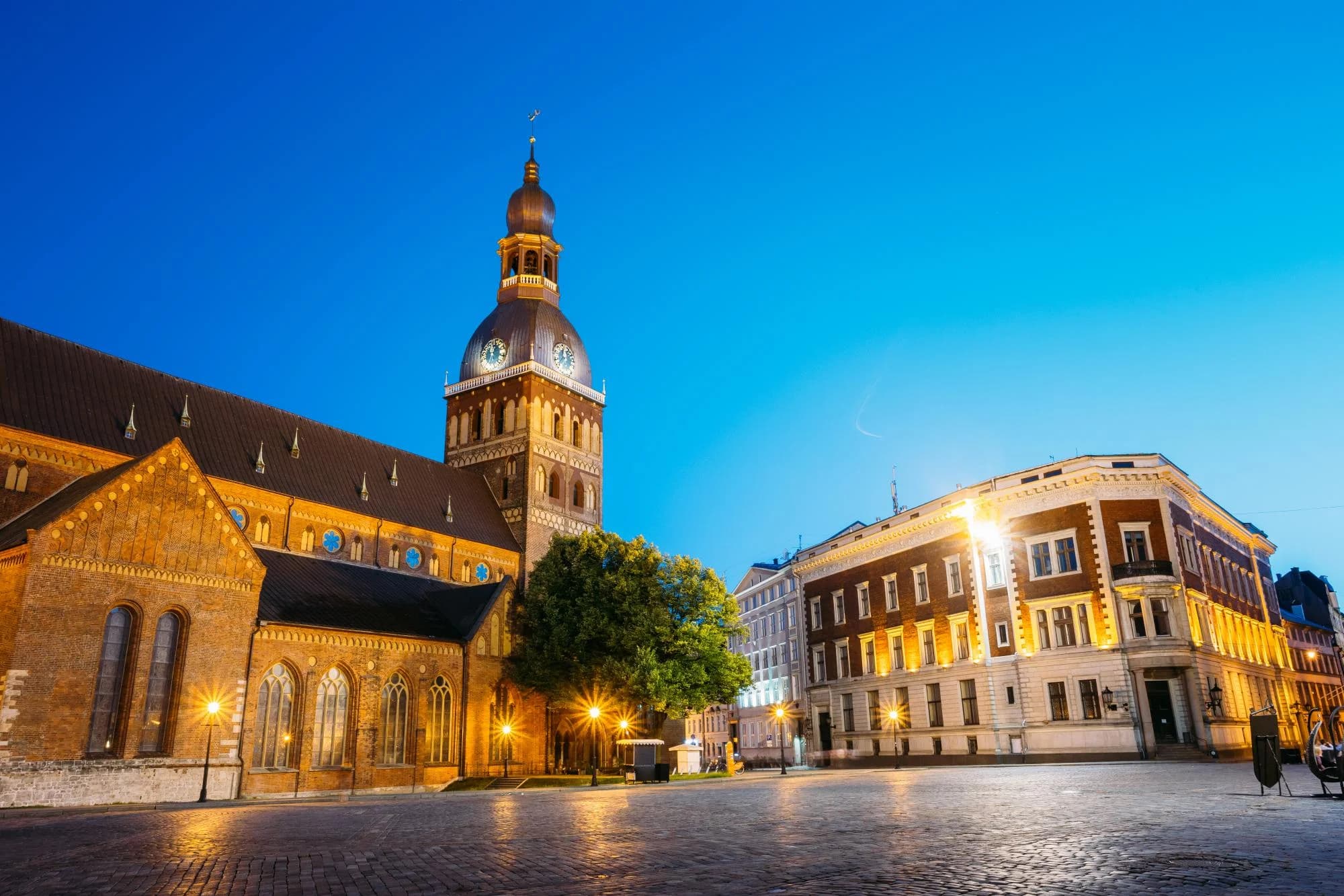 МВФ призывает Латвию пересмотреть налоги