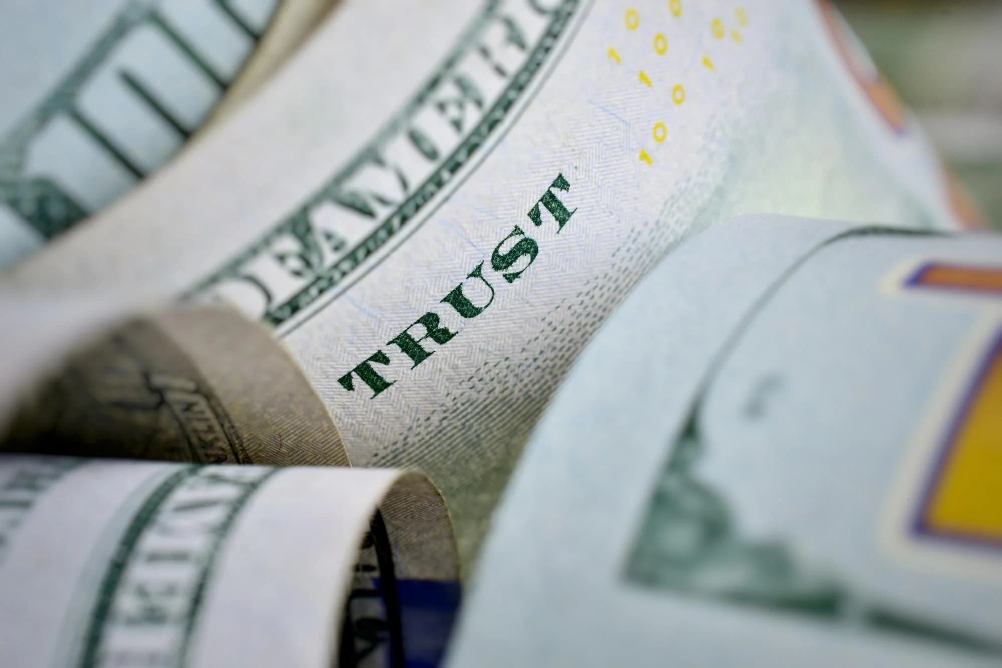 ЕС вводит запрет на оказание услуг трастам, связанным с Россией