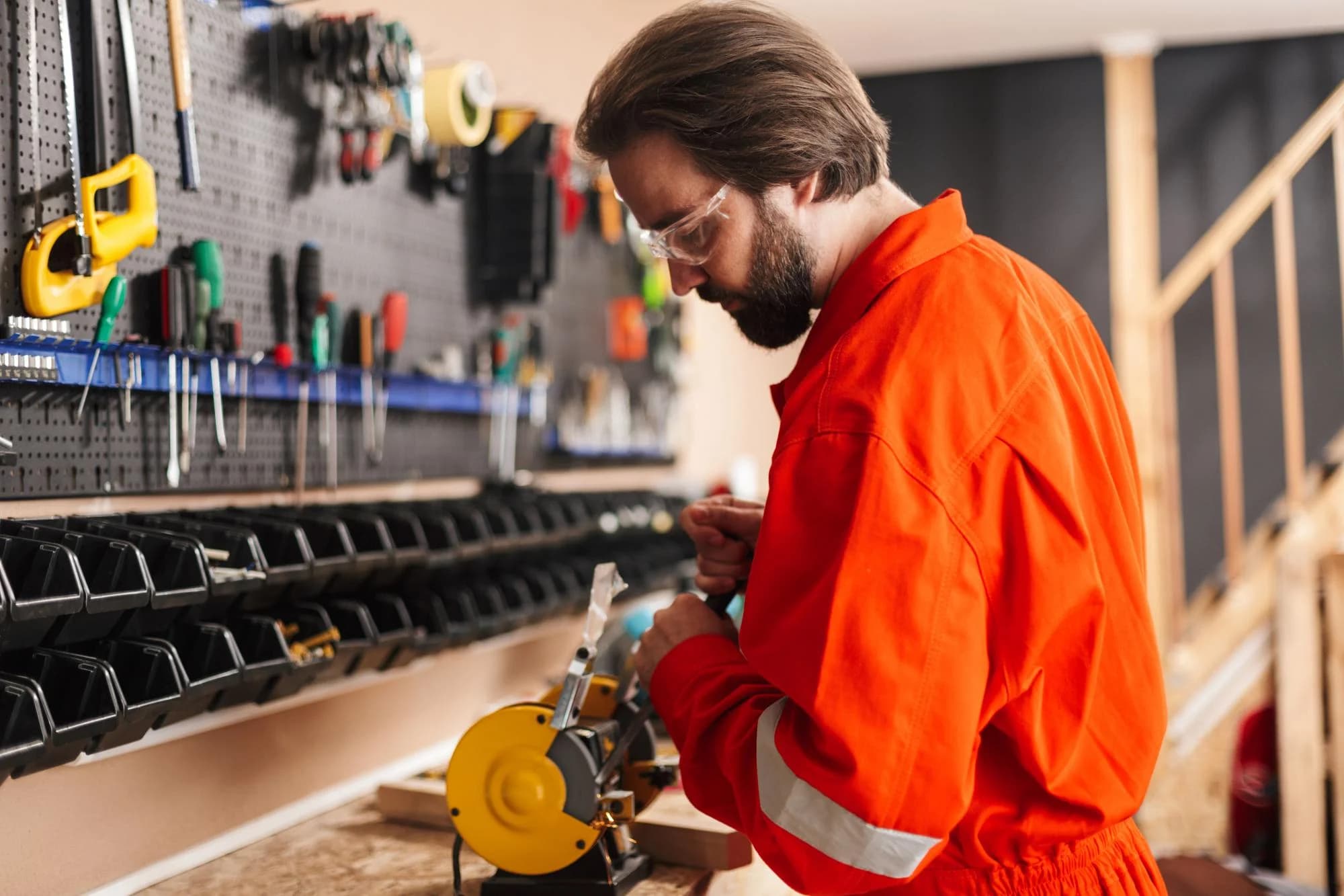 Обеспечиваем сотрудников форменной одеждой